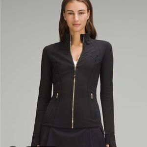 NWOT Lululemon Define Black/Gold Jacket Nulu Fabric size 6